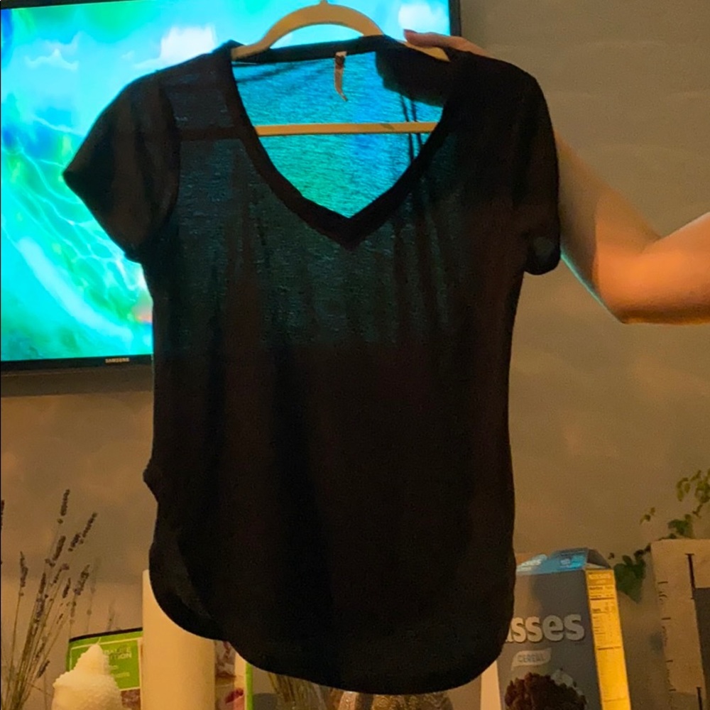 Black t shirt